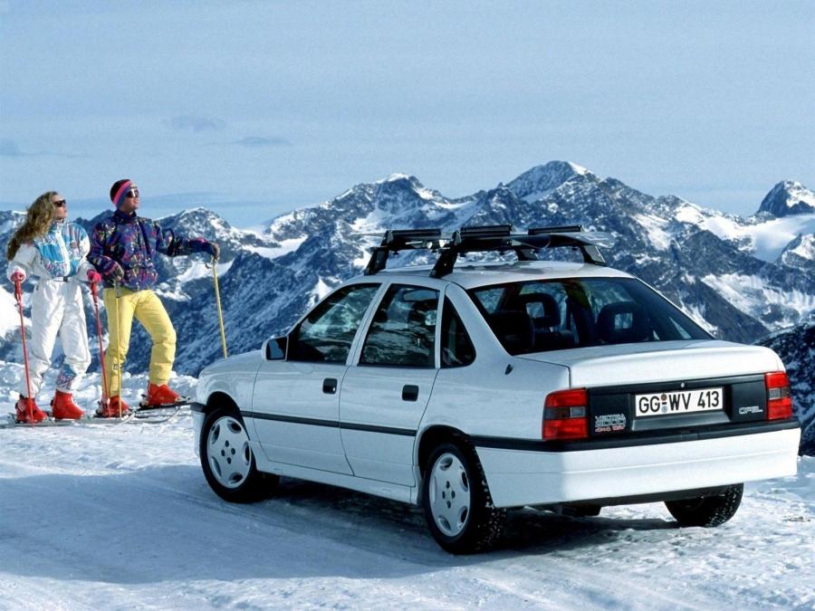  Opel Vectra 2000 4x4 1989 года  (фото 4 из 5)